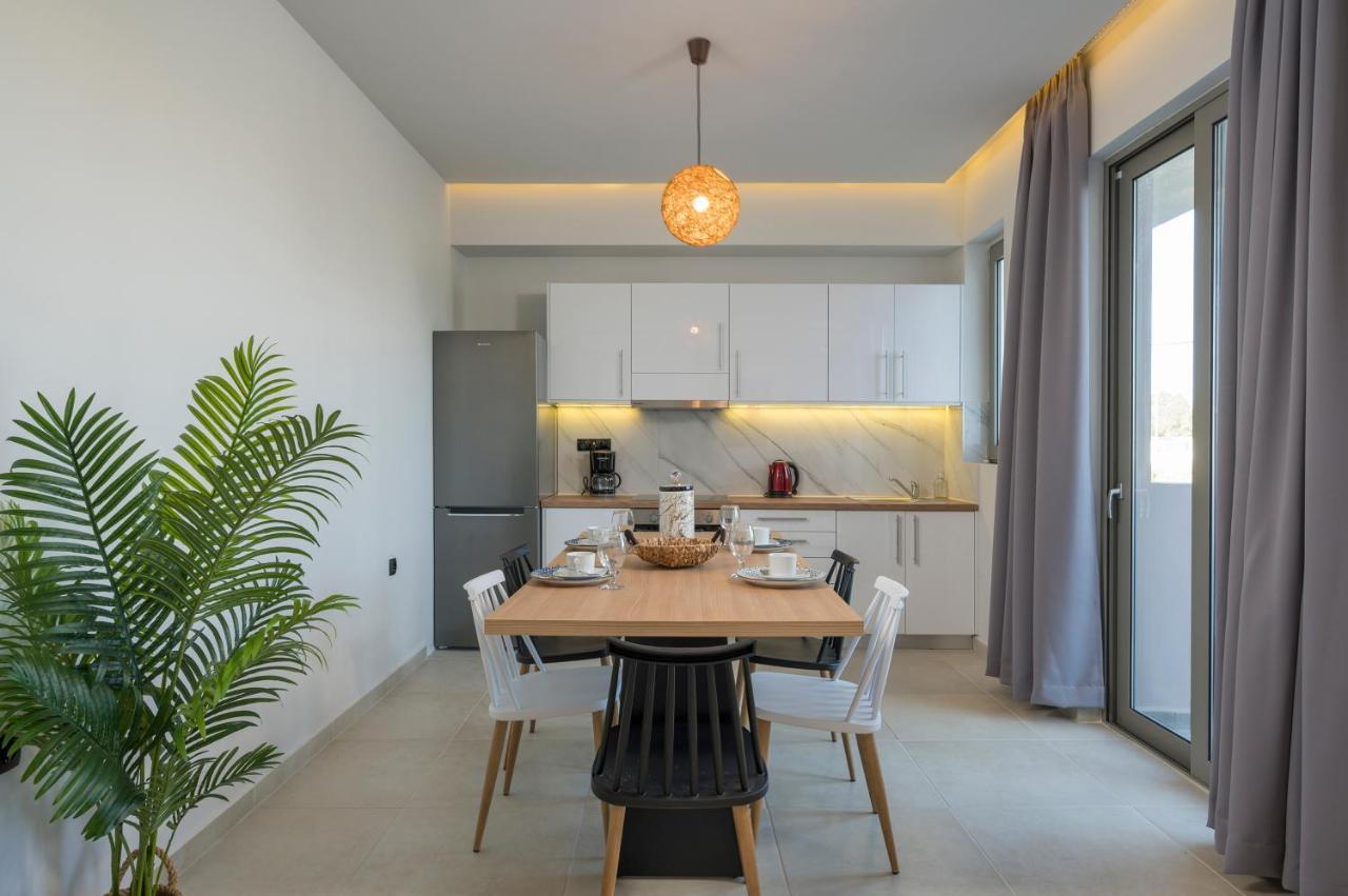 Aegean Breeze Luxury Apartments Next To The Sea Maleme Exterior foto