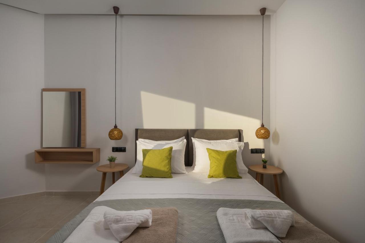 Aegean Breeze Luxury Apartments Next To The Sea Maleme Exterior foto