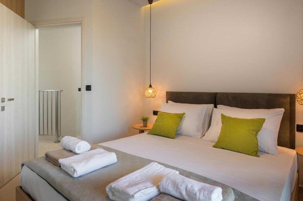Aegean Breeze Luxury Apartments Next To The Sea Maleme Exterior foto