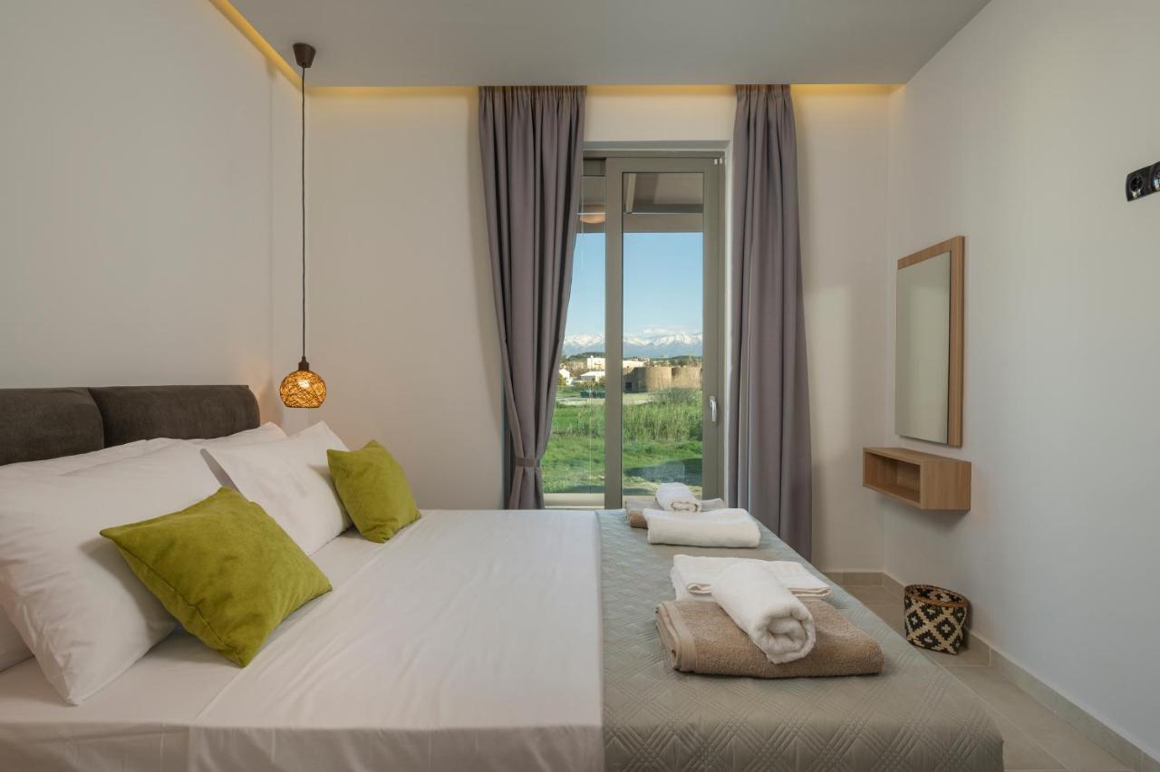 Aegean Breeze Luxury Apartments Next To The Sea Maleme Exterior foto