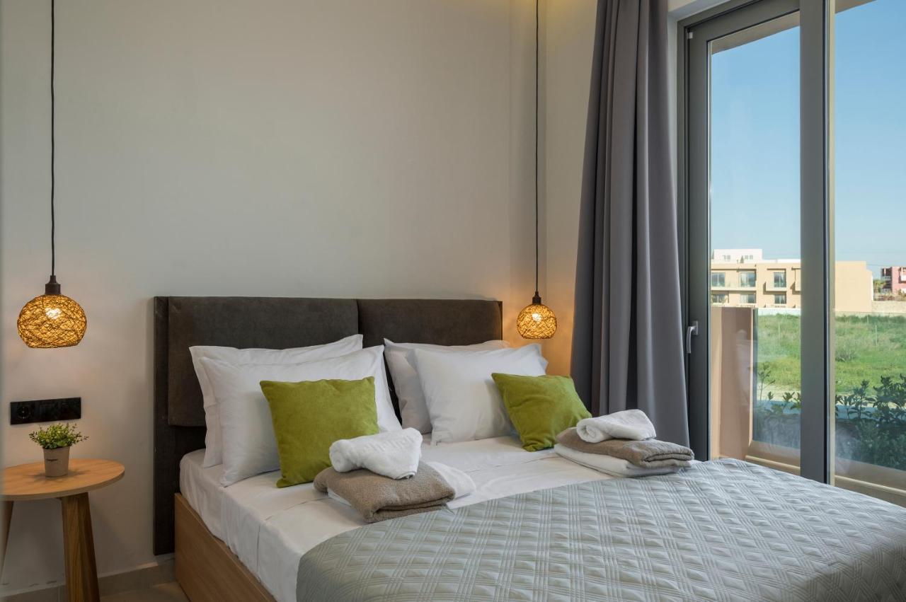 Aegean Breeze Luxury Apartments Next To The Sea Maleme Exterior foto