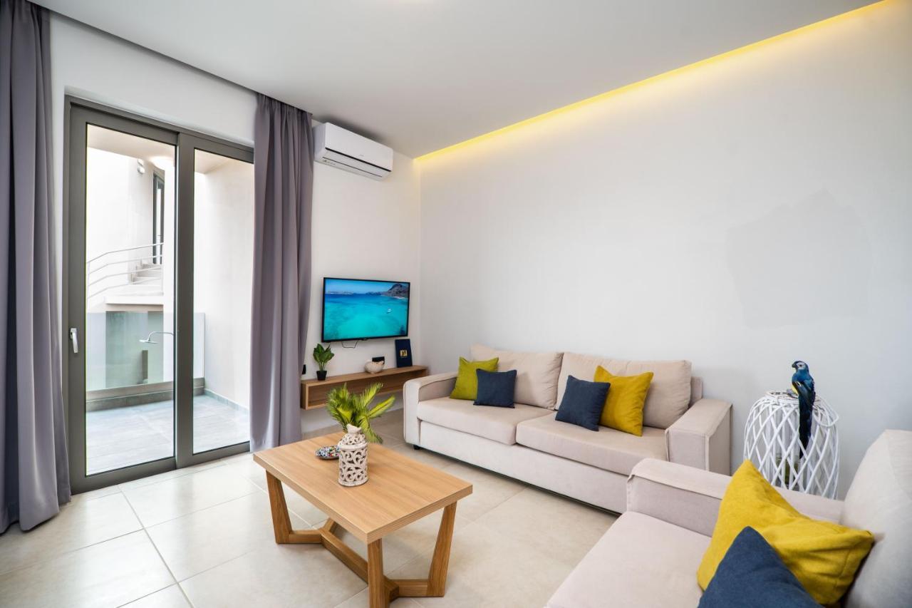 Aegean Breeze Luxury Apartments Next To The Sea Maleme Exterior foto