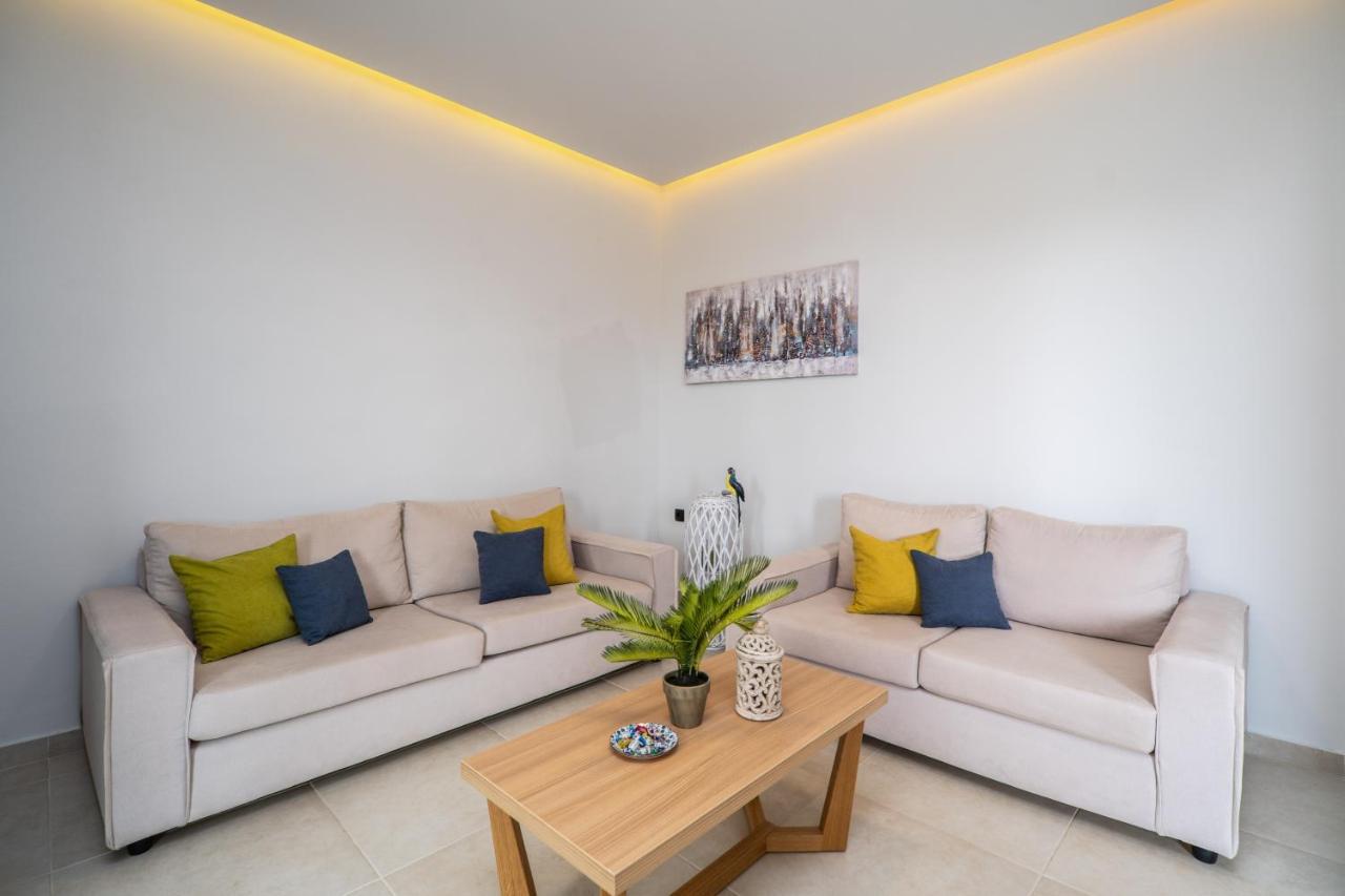 Aegean Breeze Luxury Apartments Next To The Sea Maleme Exterior foto